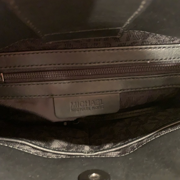 Michael Kors East West Hamilton Frame Black Patent Leather Satchel - Picture 8 of 9